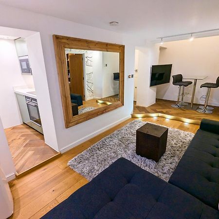 Modern 1 Bedroom Apartment In Kensington Londres Exterior foto