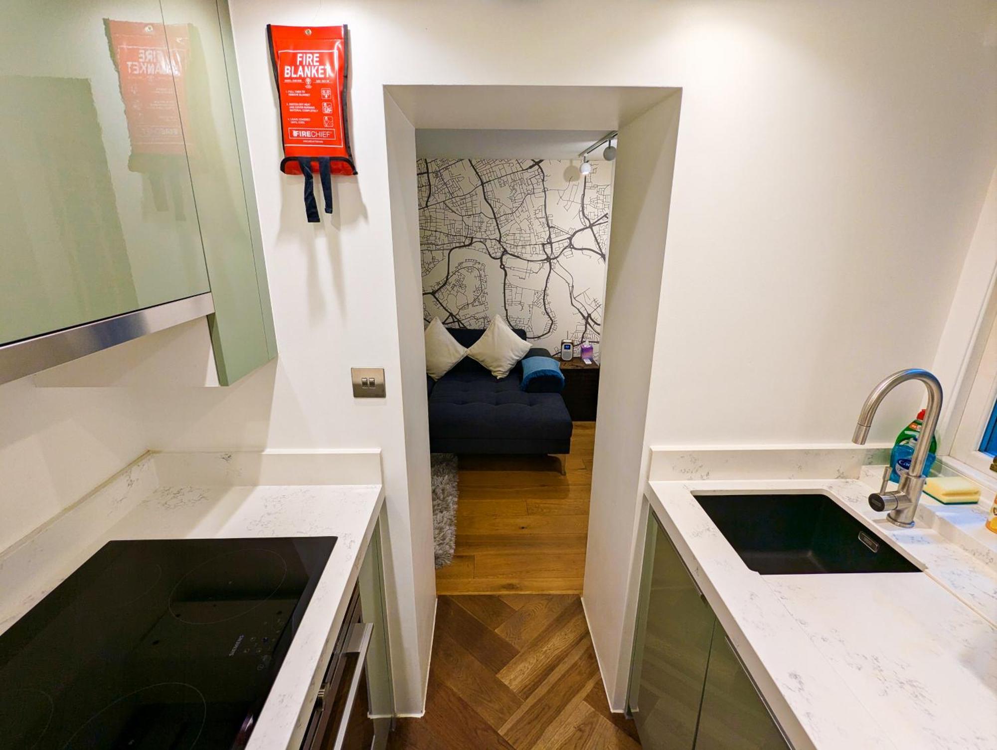 Modern 1 Bedroom Apartment In Kensington Londres Exterior foto